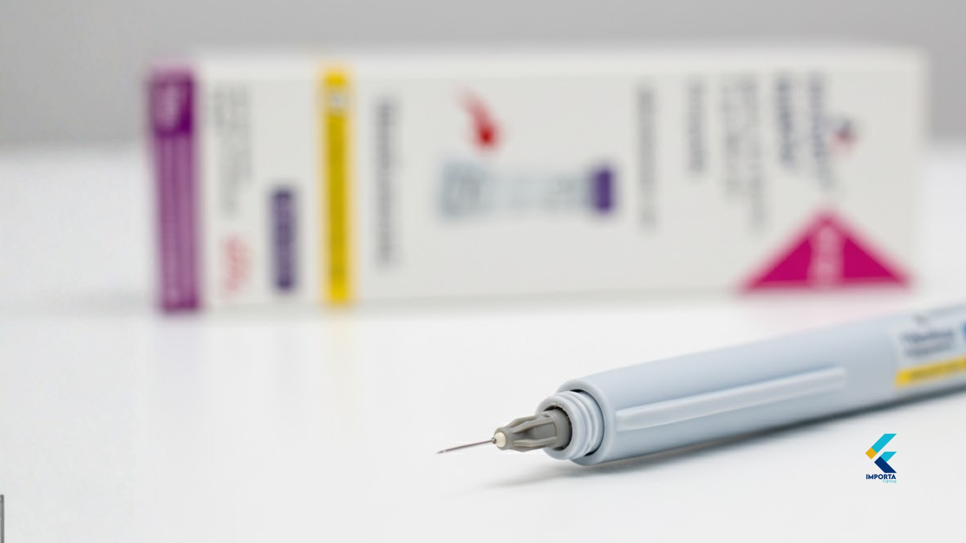 Detalhe da caneta Mounjaro KwikPen 15 mg, um medicamento para diabetes tipo 2 e controle de peso.